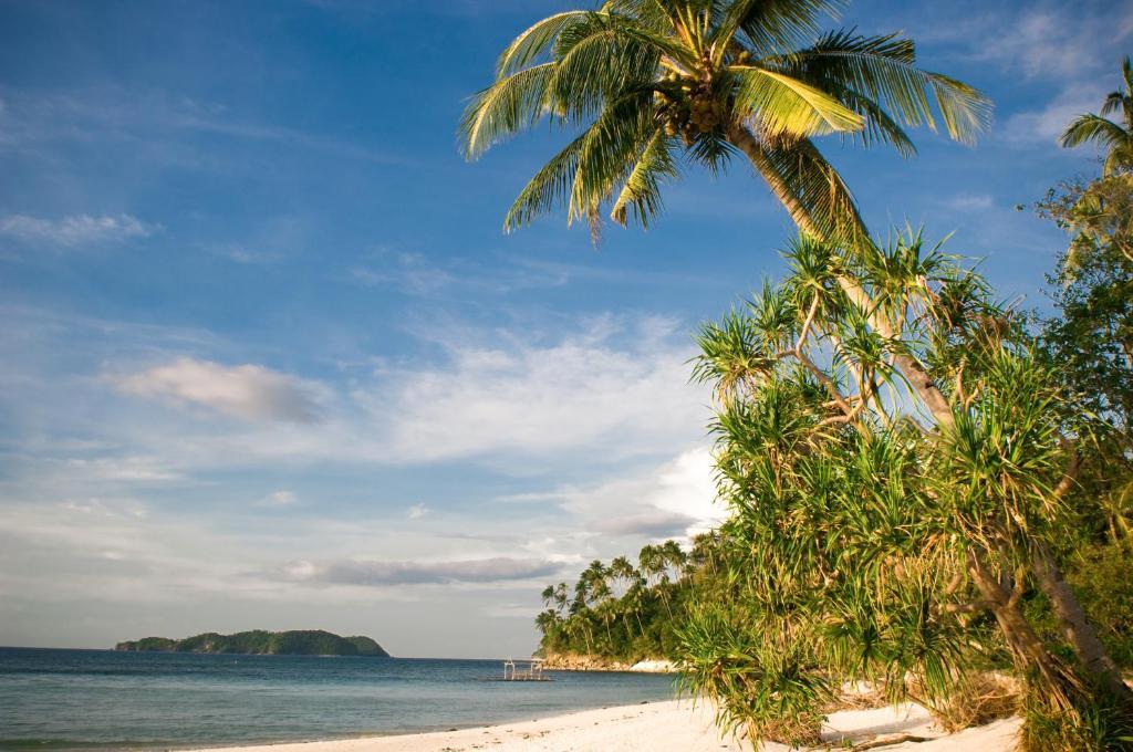 Punta Bulata White Beach Resort & Spa Cauayan  المظهر الخارجي الصورة